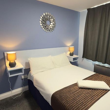 The Terrace Lodge Hotel Yeovil Exterior foto